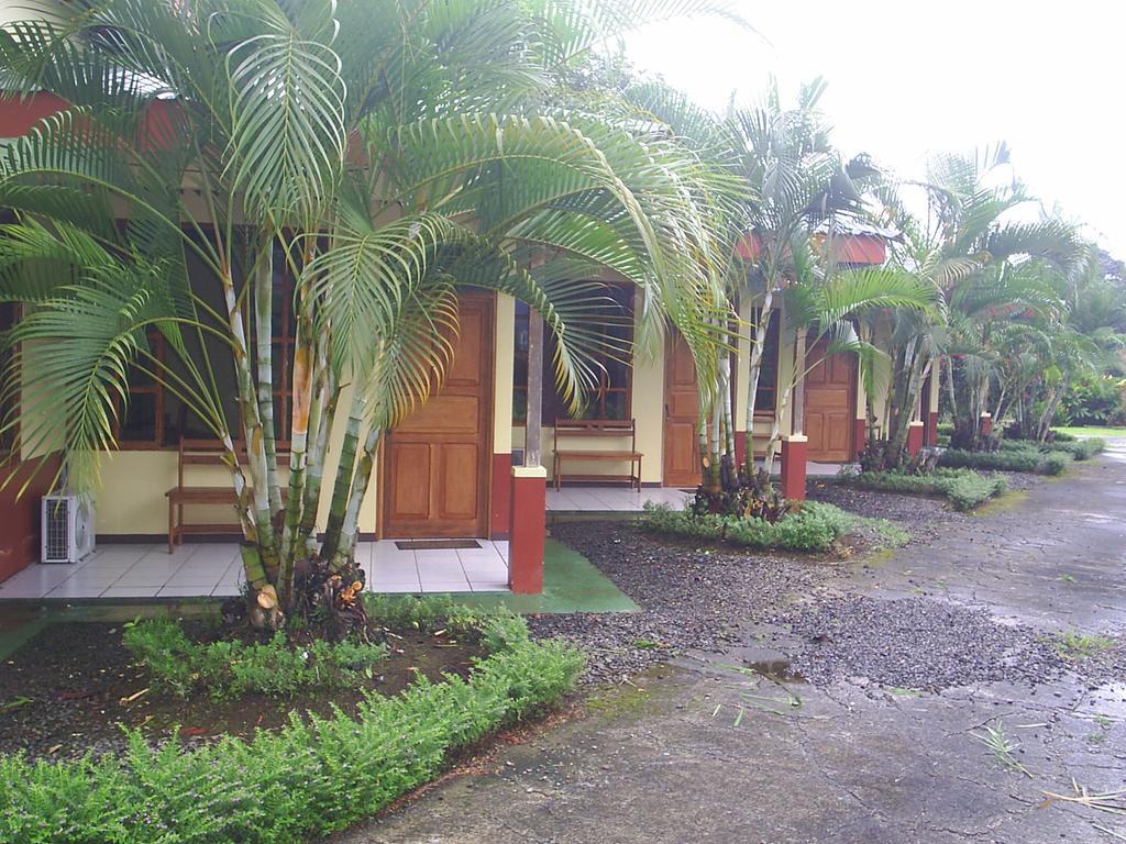 Hotel Befox Adventure à La Fortuna Extérieur photo