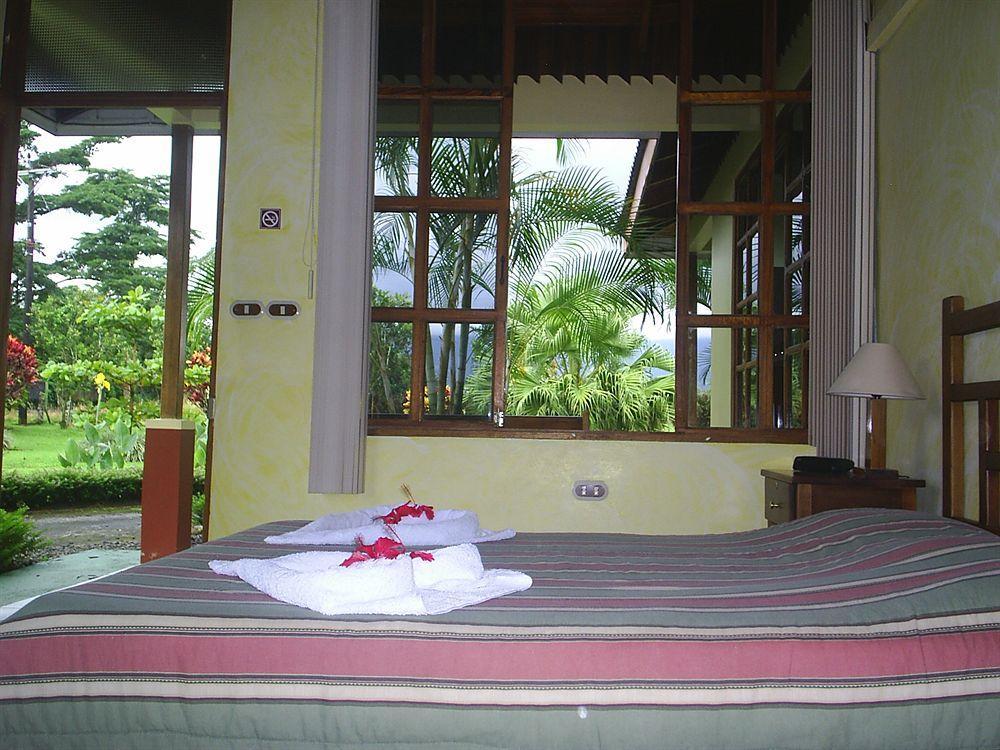 Hotel Befox Adventure à La Fortuna Extérieur photo