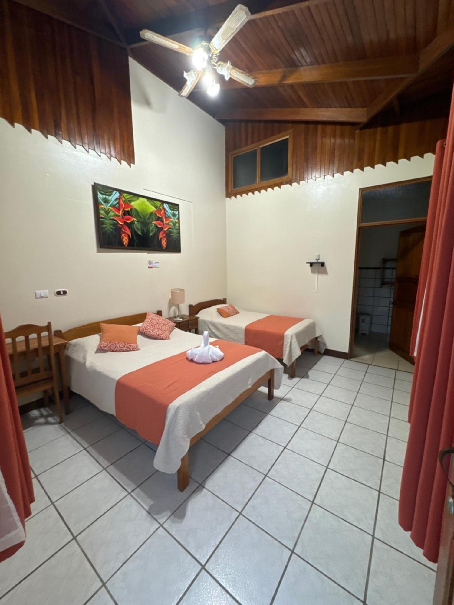 Hotel Befox Adventure à La Fortuna Extérieur photo
