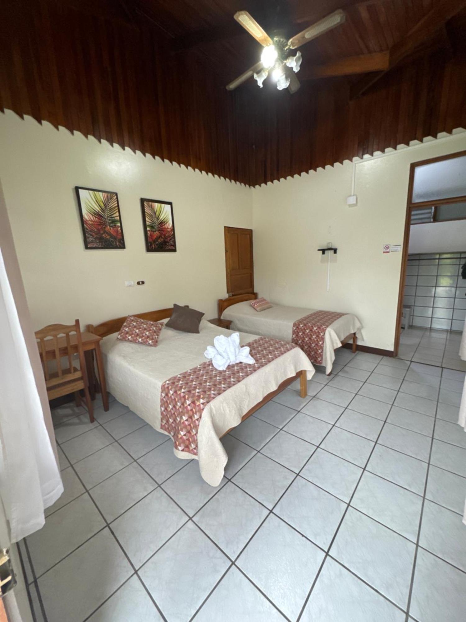 Hotel Befox Adventure à La Fortuna Extérieur photo