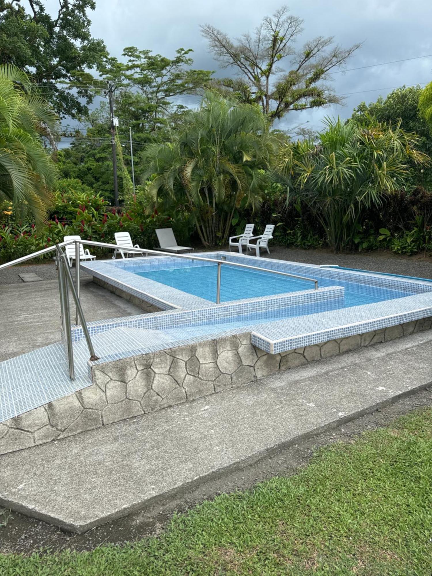 Hotel Befox Adventure à La Fortuna Extérieur photo