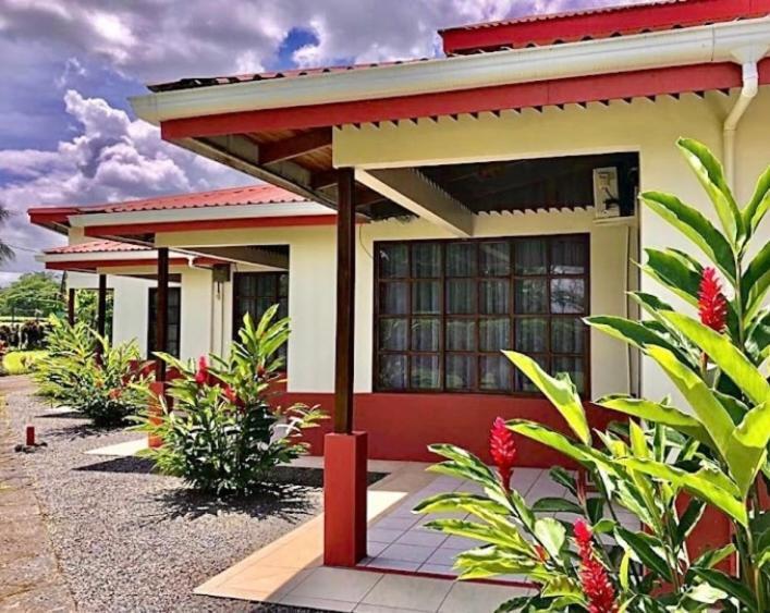 Hotel Befox Adventure à La Fortuna Extérieur photo