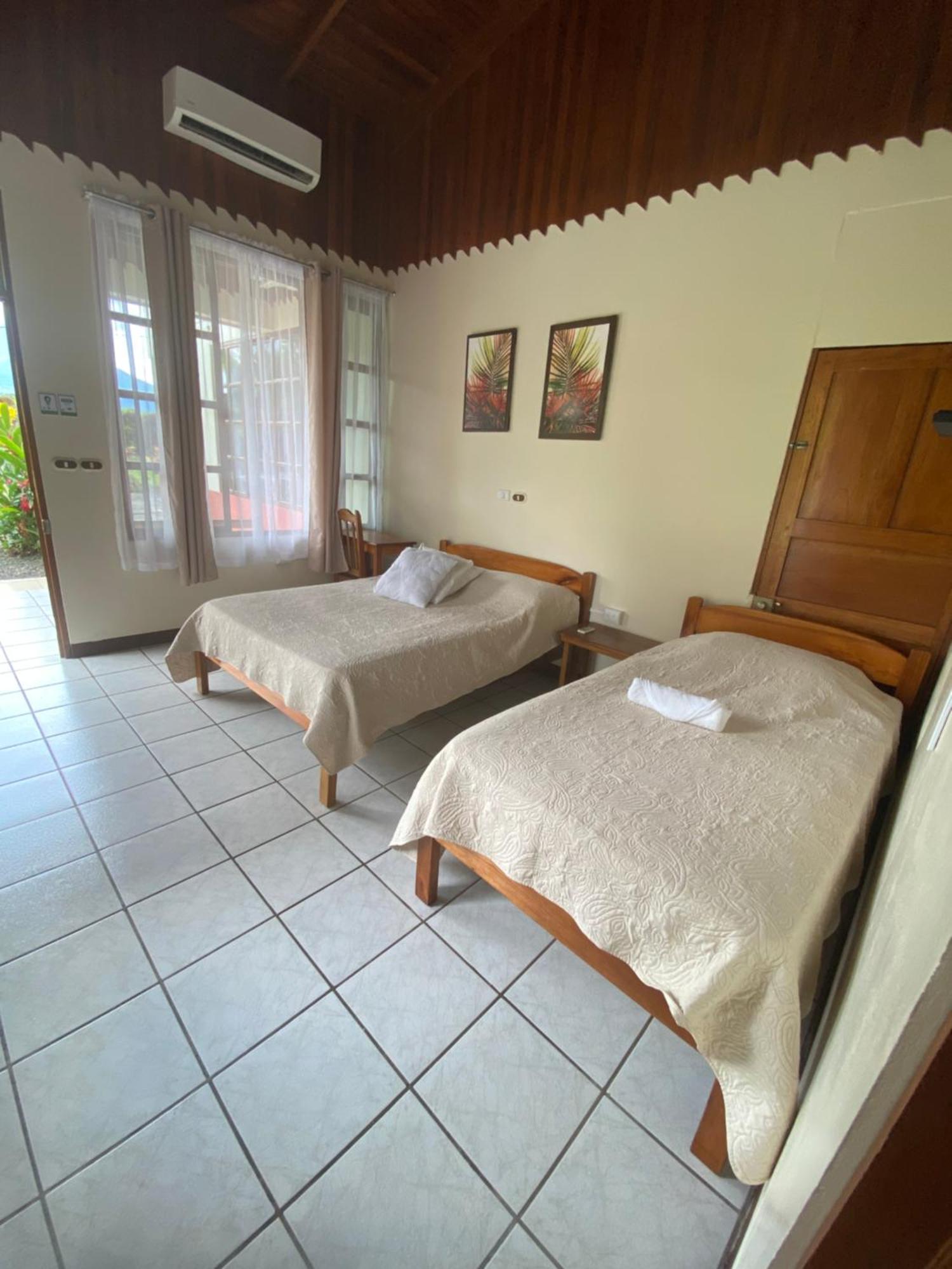 Hotel Befox Adventure à La Fortuna Extérieur photo